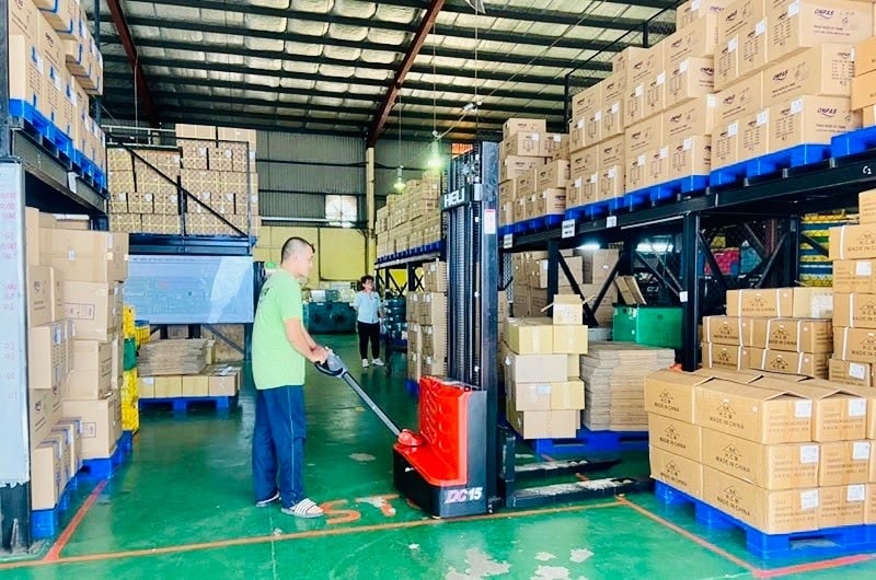 1.5 ton warehouse electric forklift CDD15J 1.5 ton warehouse electric forklift CDD15J